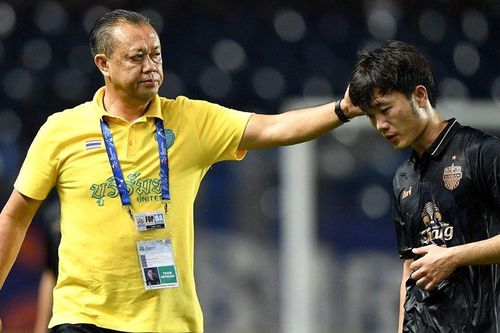Tỷ phú Thái Lan xoa đầu Xuân Trường ngày Buriram dừng bước ở Cup C1 châu Á