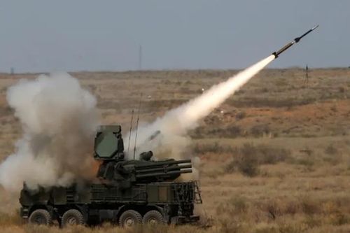 Căn cứ không quân Nga ở Syria liên tiếp bị tấn công bằng tên lửa