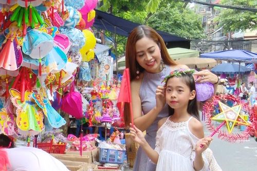 Tết Trung thu: Đồ chơi truyền thống 'lên ngôi'