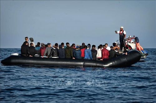 Italy giải cứu 66 người di cư ngoài khơi Libya