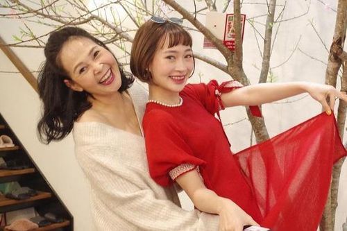 Dàn hot girl nhan sắc nổi bật hóa ra đều được thừa hưởng từ mẹ