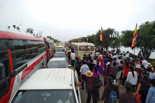 Biển người đổ về Tam Chúc mừng Đại lễ Vesak 2019