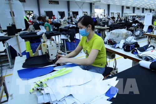 Cảnh giác hàng Trung Quốc tìm cách 'khoác áo' hàng Việt né thuế xuất sang Mỹ