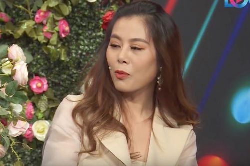 Nam Thư bị chê bai, dẫn kém duyên khi làm MC Bạn muốn hẹn hò