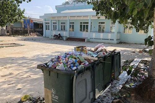 Vụ trường mầm non bỏ không ở Lý Sơn: Xã hội hóa để trả lương cho giáo viên ?