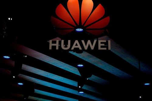 Ông Trump sắp ký lệnh cấm các công ty Mỹ mua công nghệ Huawei