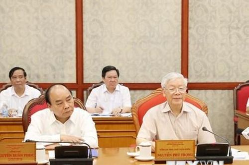 Hình ảnh Tổng Bí thư, Chủ tịch nước chủ trì họp Bộ Chính trị