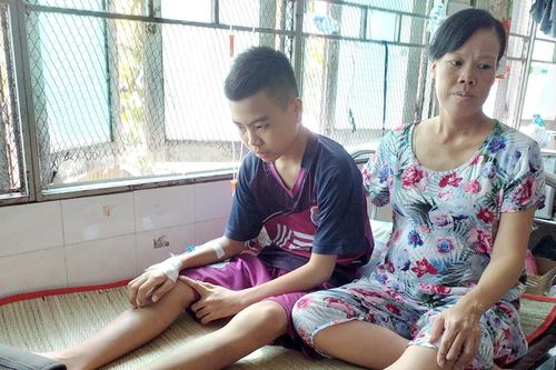 Mẹ mang thai, gian nan nuôi con bệnh ung thư máu