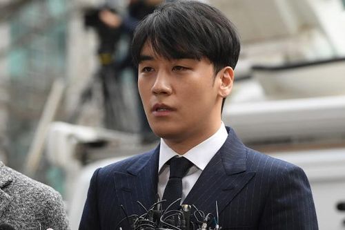 Lịch nhập ngũ của Seungri tiếp tục dời ngày để phục vụ điều tra các cáo buộc phạm tội