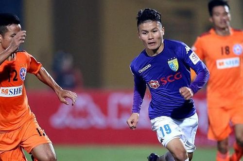 Vòng 10 V-League 2019: Giữ vững ngôi đầu