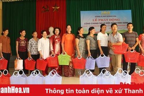 Tặng 3.300 làn nhựa đi chợ, hạn chế sử dụng túi ni lông