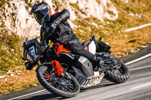 Chi tiết môtô vượt đa địa hình KTM 790 Adventure