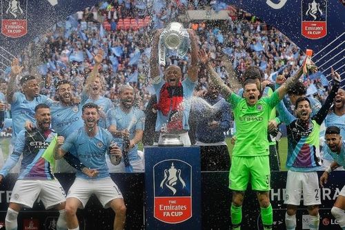 Vô địch FA Cup, Man City giúp M.U chắc chắn được dự Europa League