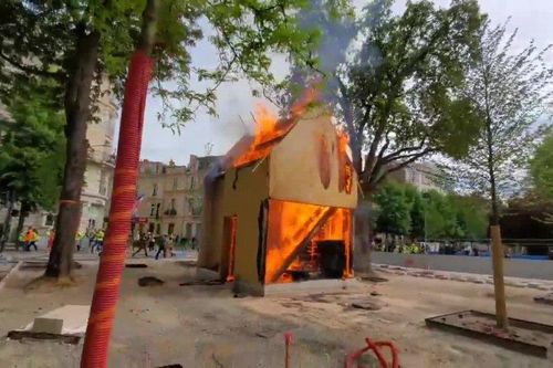 6 tháng biểu tình liên tiếp của phong trào 'Áo vàng' ở Pháp