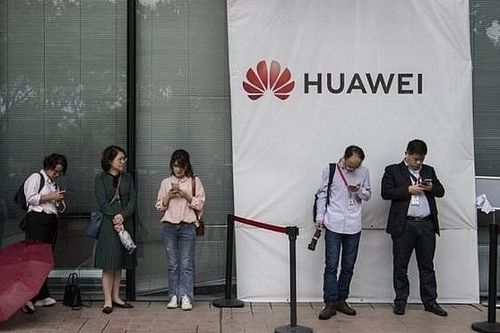 Mỹ đột ngột hoãn thực thi lệnh cấm Huawei trong 90 ngày