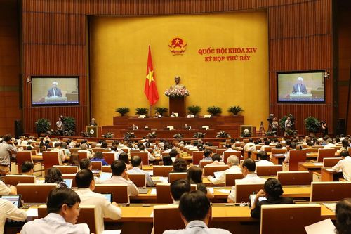 'Nhiều gia đình vẫn khoán trắng trách nhiệm giáo dục cho nhà trường'
