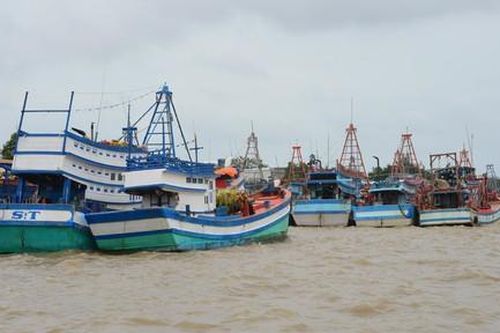 'Canh bạc' giữa trùng khơi