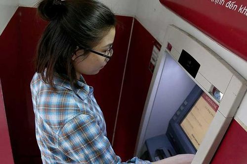 Chuyển đổi thẻ từ sang thẻ công nghệ chip: Giải pháp để tăng tính bảo mật