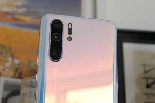 Hệ điều hành Huawei phát triển vẫn chưa sẵn sàng