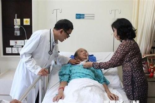 Cứu sống bệnh nhân đến từ Campuchia hôn mê sâu do dị ứng thuốc