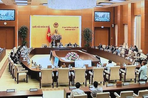 Ủy ban Thường vụ Quốc hội phê chuẩn cán bộ