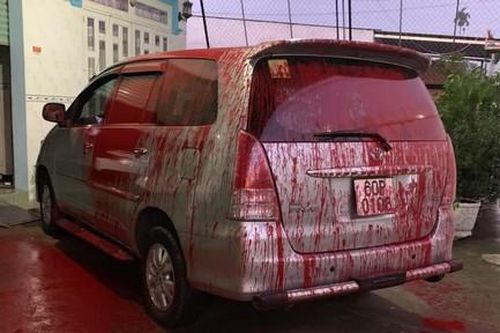 Kinh hoàng với trò 'khủng bố' để đòi nợ của bọn côn đồ
