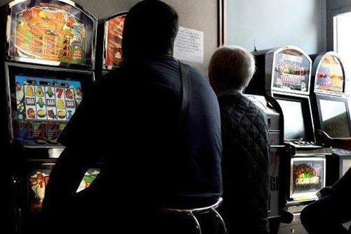 Thành phố 'Las Vegas của Italy' trong 'cuộc chiến' chống lại máy chơi game