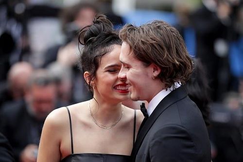 Con trai David Beckham và bạn gái gây gổ, khóc lóc ở Cannes