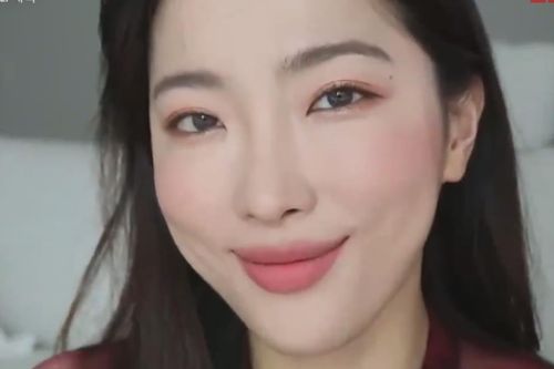 Nhật ký chiến đấu với ung thư của nữ beauty blogger xinh đẹp