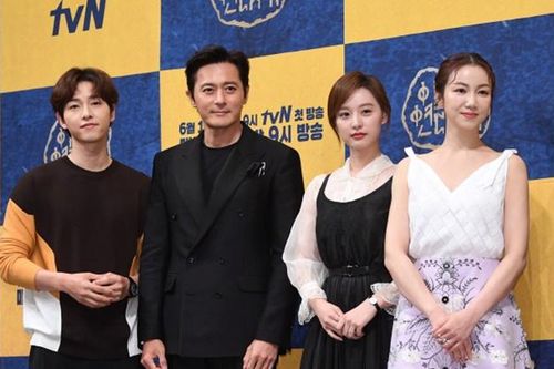 Họp báo 'Arthdal Chronicles': Tương tác ngược giữa Song Joong Ki - Jang Dong Gun và Kim Ji Won - Kim Ok Bin