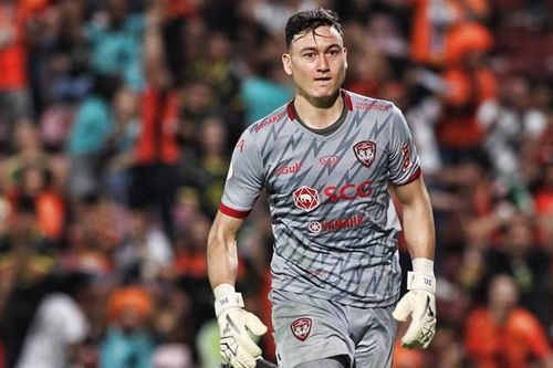 Văn Lâm giữ sạch lưới, Muangthong tìm lại niềm vui chiến thắng