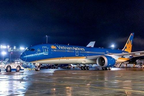 Bị tố delay cả chuyến bay hơn 200 hành khách để chờ một người: Vietnam Airlines nói gì?
