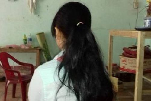 Bắt khẩn cấp 'yêu râu xanh' hiếp dâm con gái bạn nhậu