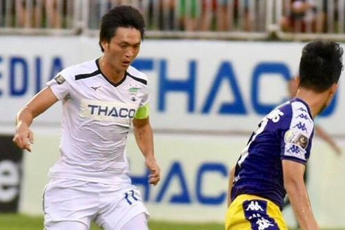 Hà Nội bất ngờ khi được HAGL nhường quyền kiểm soát bóng