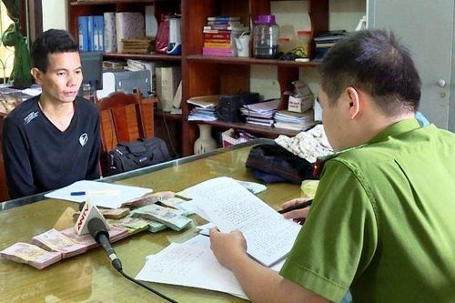 Bắt nhanh kẻ dùng súng nhựa cướp hơn nửa tỷ đồng ở ngân hàng