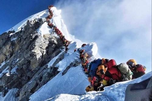 'Sốc' điều xảy ra với cơ thể người ở 'địa ngục sống Everest'