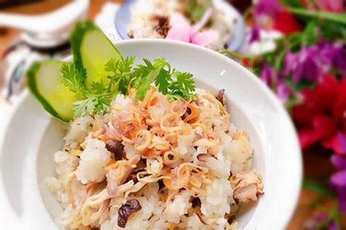 Cách nấu xôi gà nấm thơm ngon cho bữa sáng 'chắc bụng'