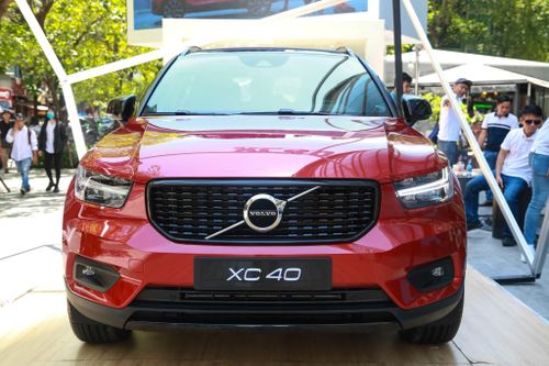 Chi tiết Volvo XC40 giá 1,75 tỷ đồng, cạnh tranh Mercedes-Benz GLA