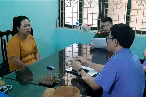 Bắt quả tang đối tượng vận chuyển 7kg ma túy đá và 15.000 viên hồng phiến