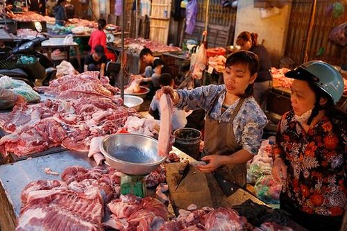 Bộ Công thương 'cảnh báo' thiếu nguồn cung thịt lợn dịp cuối năm