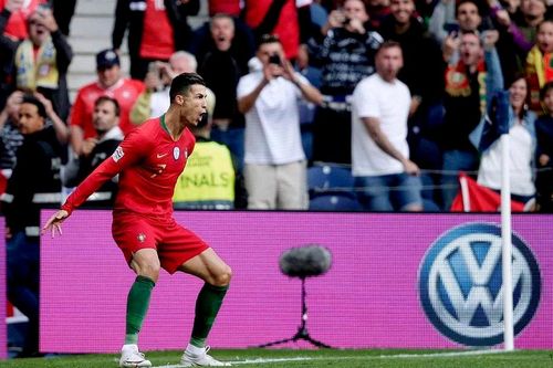 Ronaldo lập hat-trick, Bồ Đào Nha vào chung kết Nations League