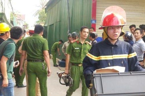 Lời kể người chứng kiến vụ sập nhà cao tầng khiến một nạn nhân bị bê tông đè nát