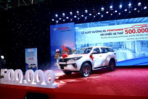 Xe Toyota Fortuner lắp ráp trong nước trở lại, giá bán tăng nhẹ so với nhập khẩu