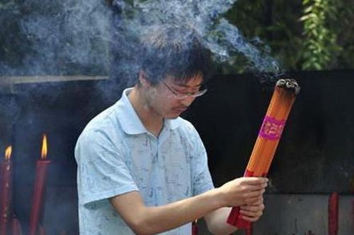 Thí sinh Trung Quốc bước vào kỳ thi đại học khốc liệt nhất thế giới
