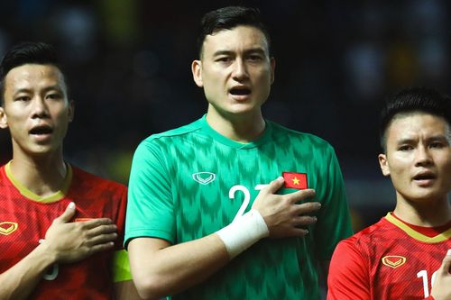 Bóng đá Thái Lan còn gì hơn Việt Nam?