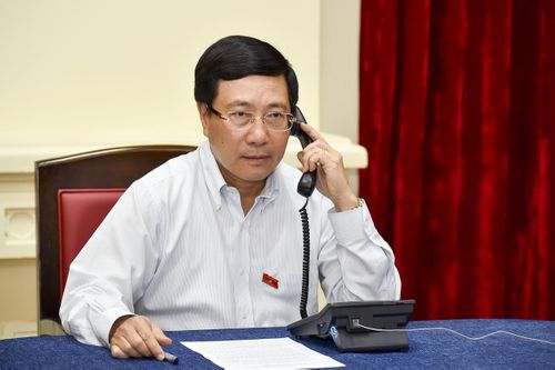 Phó thủ tướng điện đàm về phát biểu của thủ tướng Singapore
