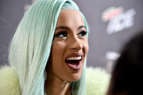 Bị dè bỉu chuyện không xứng lọt top những nhân vật tiêu biểu trong sáng tác của Billboard: Cardi B nói gì?