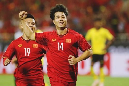 Cận cảnh Công Phượng, Văn Toàn có những pha đá ăn ý, nhảy múa trước Curacao