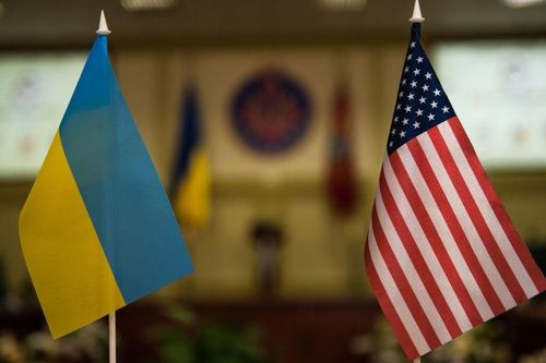 Thượng nghị sĩ Mỹ tiết lộ Tổng thống Ukraine Zelensky 'xin được cung cấp vũ khí mới'