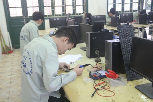 Gỡ 'nút thắt' trong phân luồng học sinh THCS sang học nghề